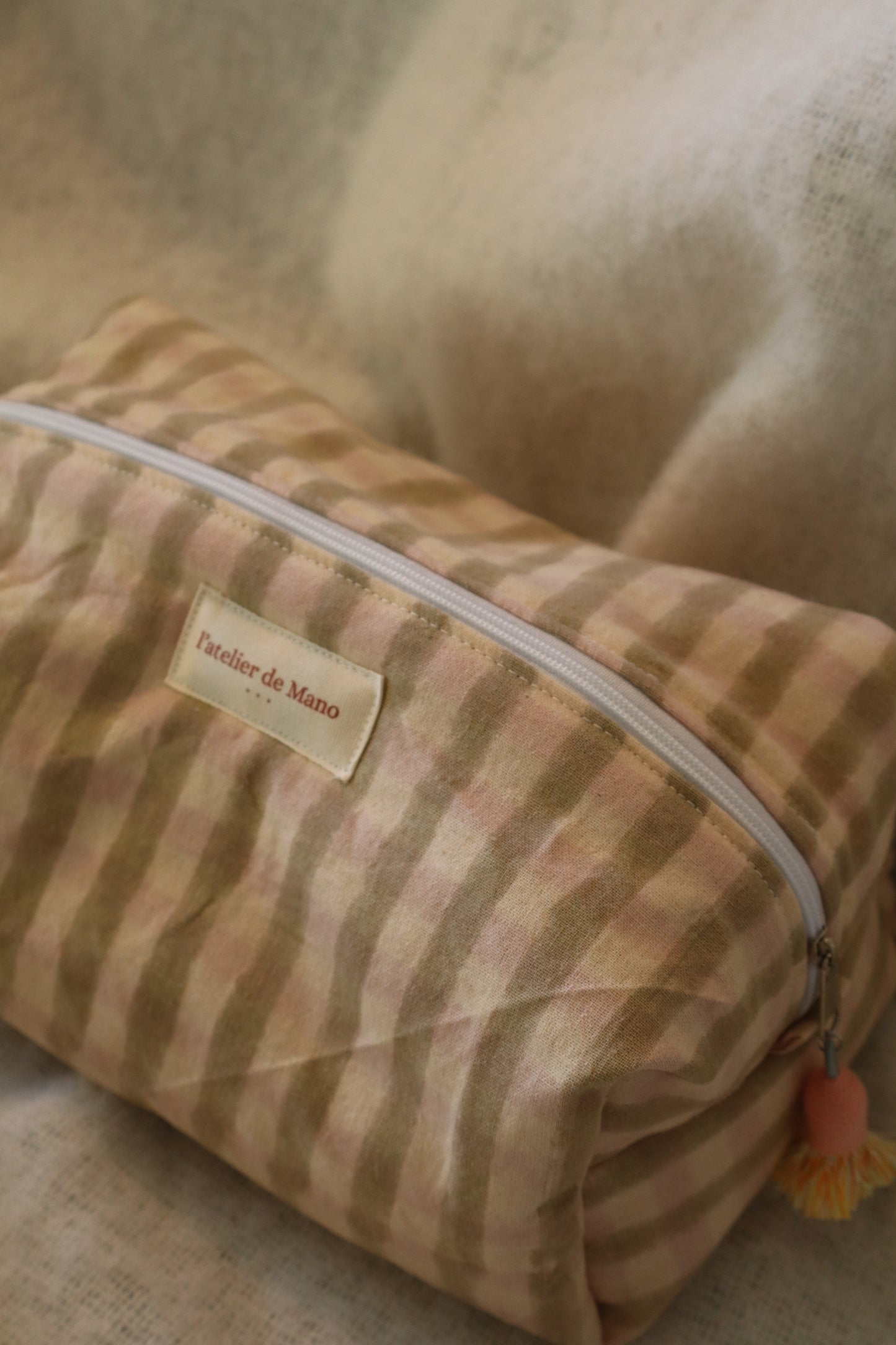 Trousse de toilette matelassée artisanale – Fait main en coton