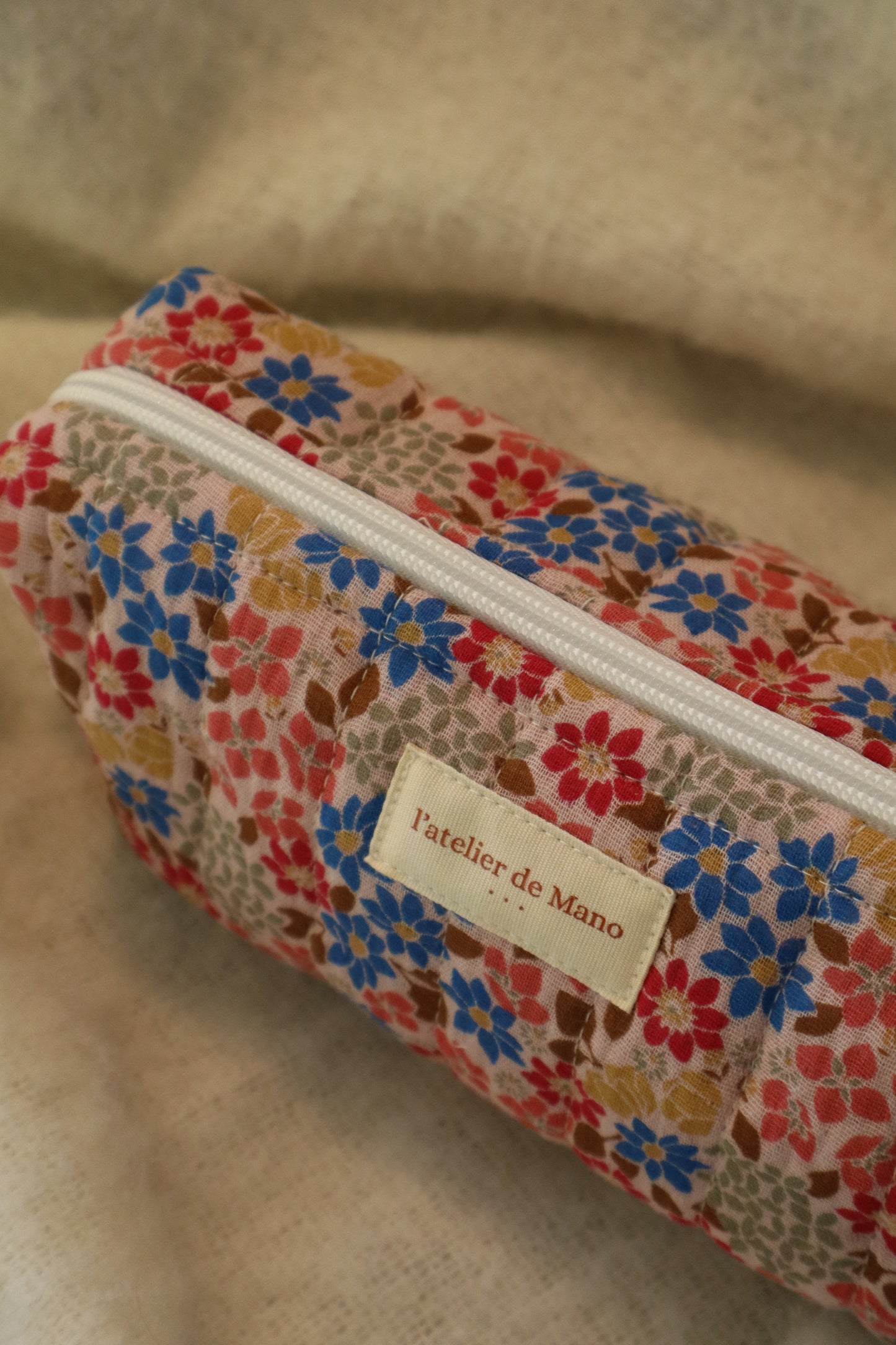 Trousse de toilette matelassée artisanale – Fait main en coton