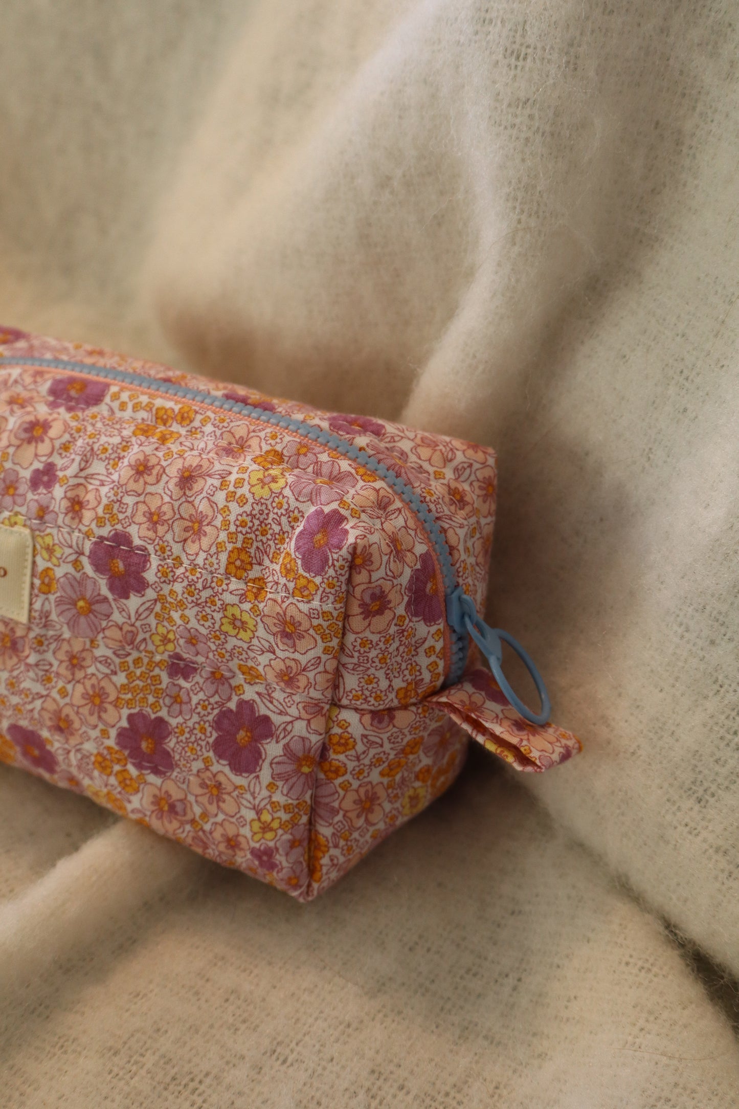 Trousse de toilette matelassée artisanale – Fait main en coton