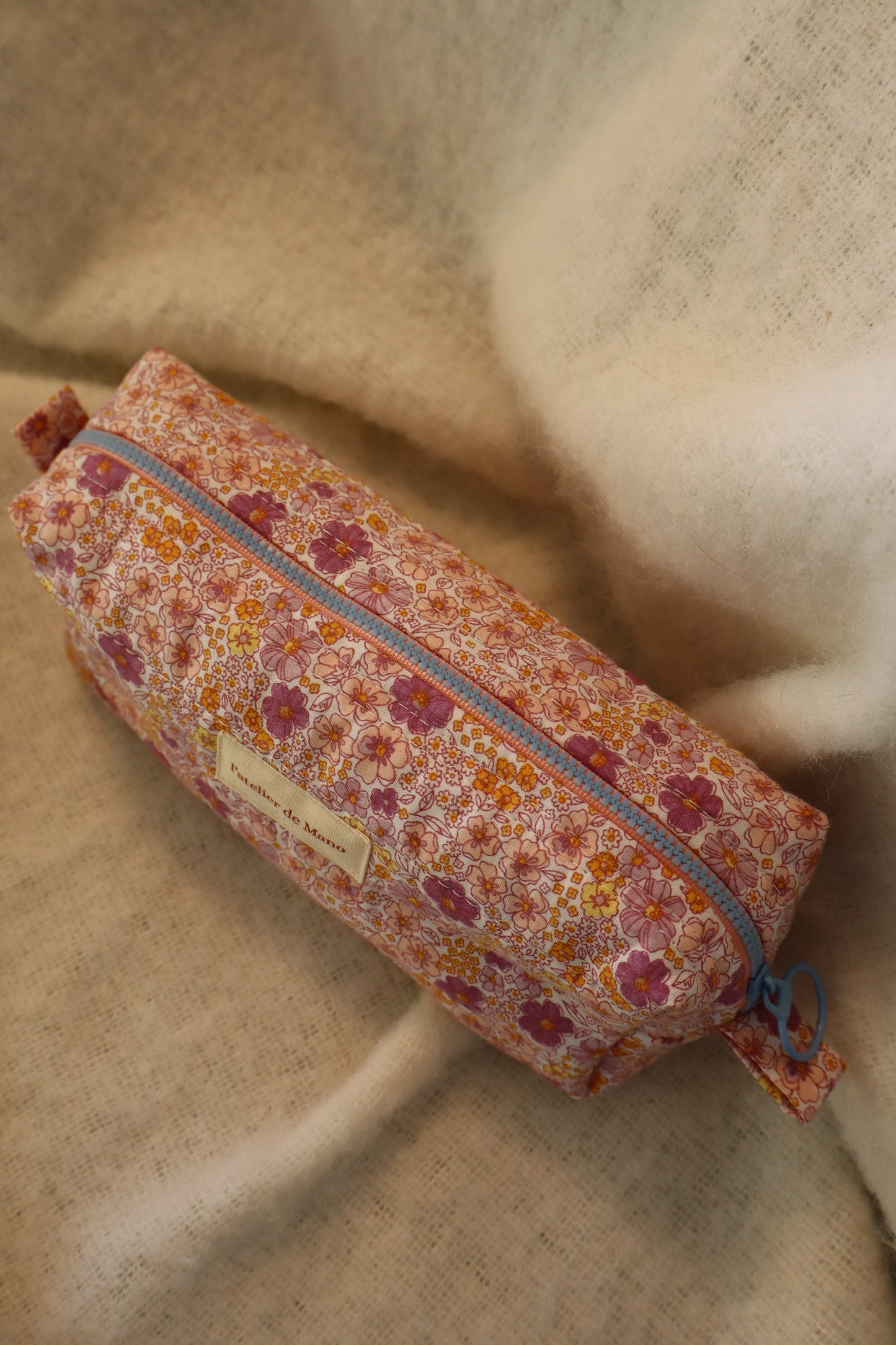 Trousse de toilette matelassée artisanale – Fait main en coton