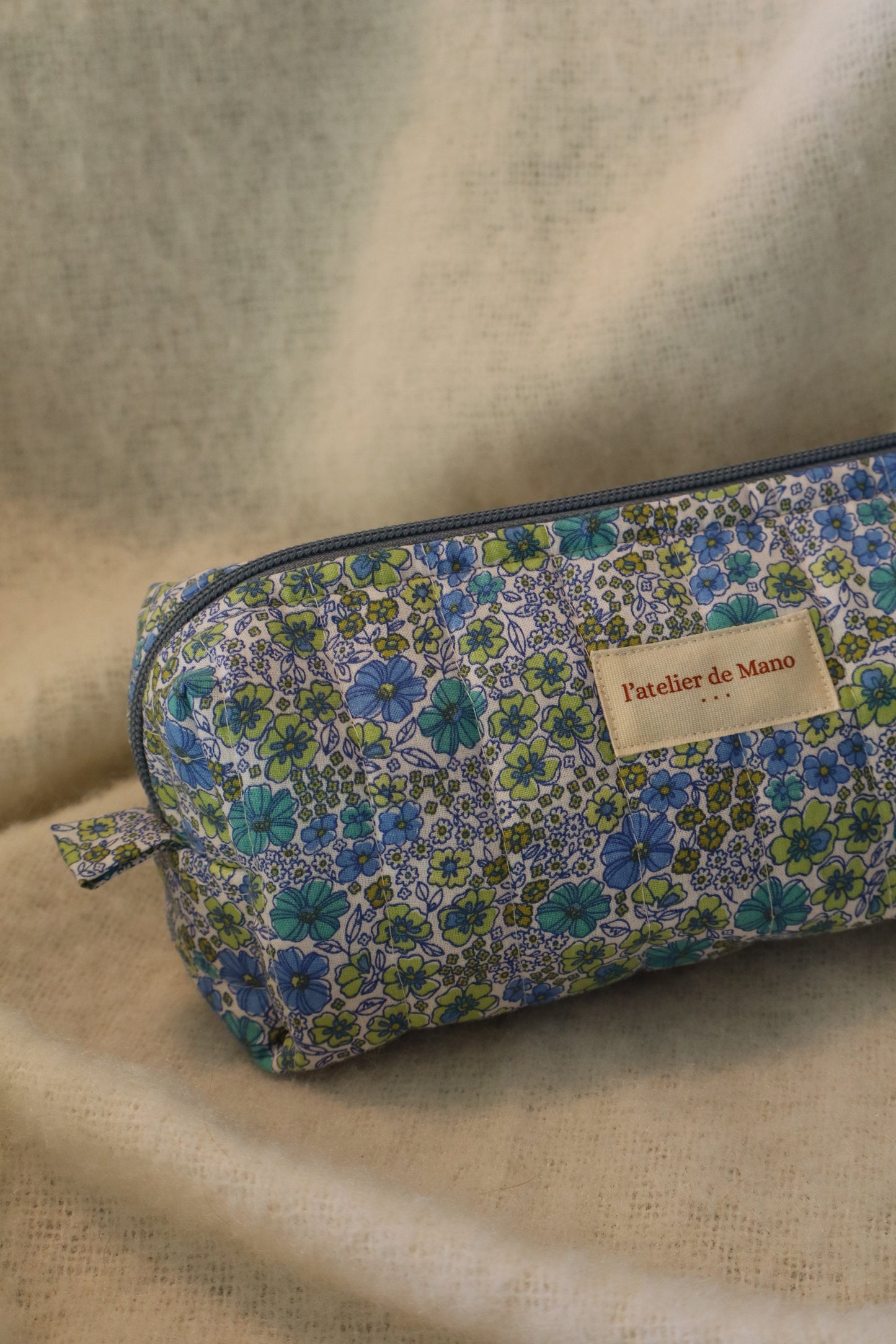 Trousse de toilette matelassée artisanale – Fait main en coton