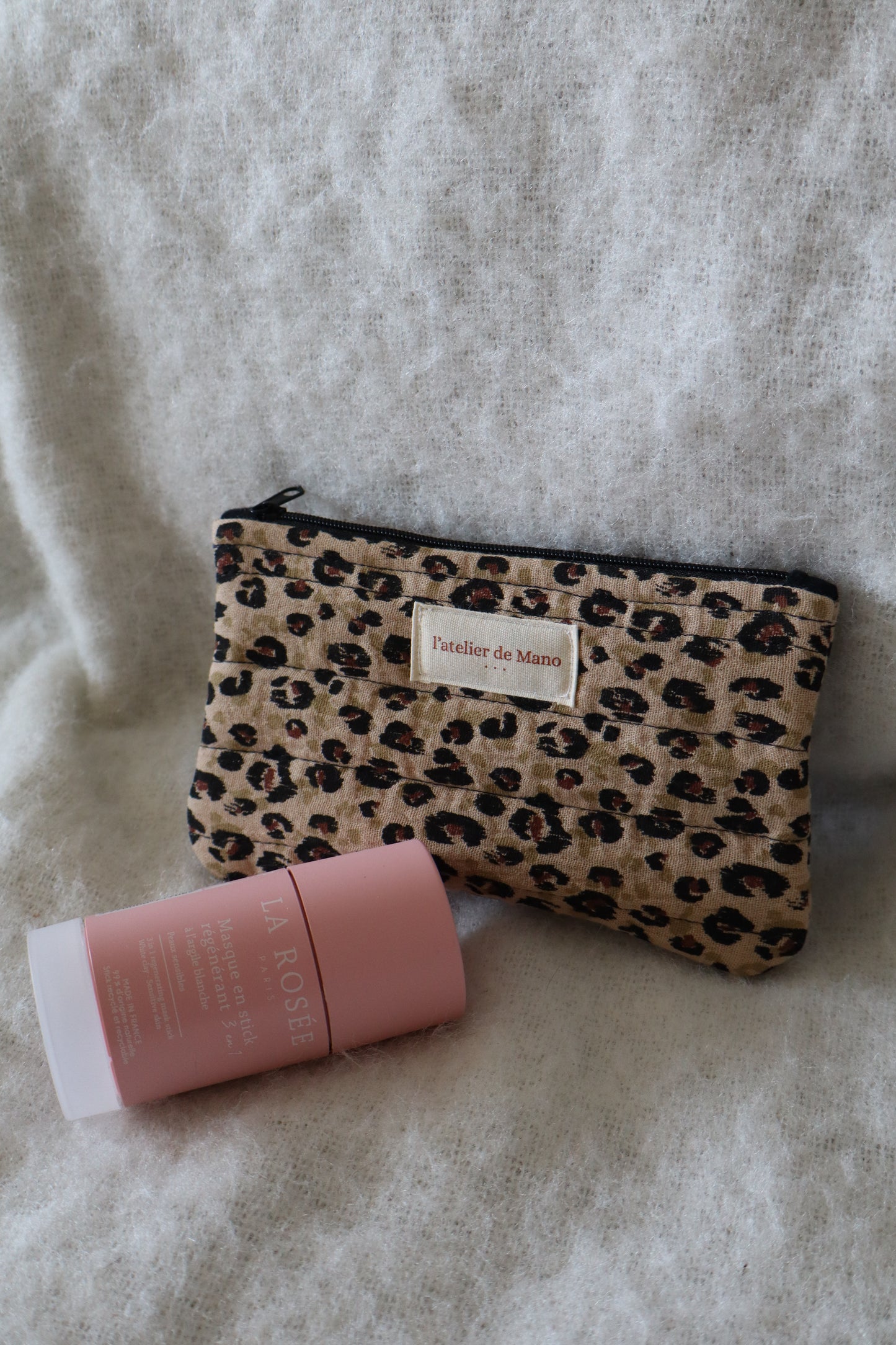 Pochette matelassée artisanale en coton - fait main imprimé léopard