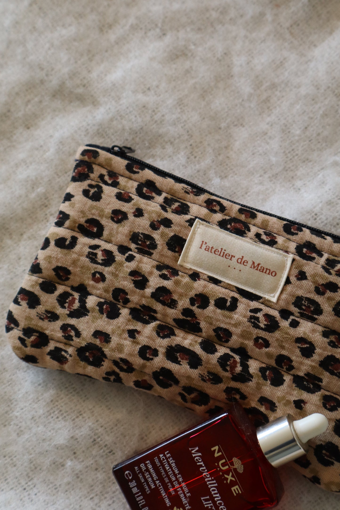 Pochette matelassée artisanale en coton - fait main imprimé léopard