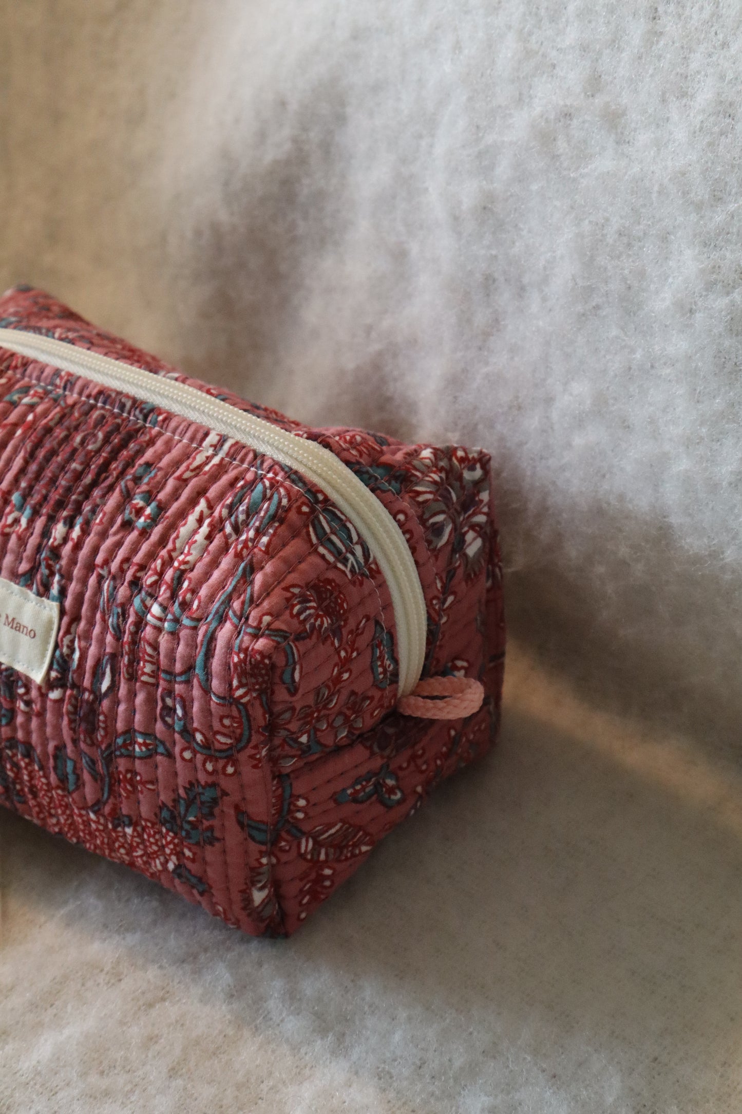 Trousse de toilette matelassée artisanale – Fait main en tissu indien