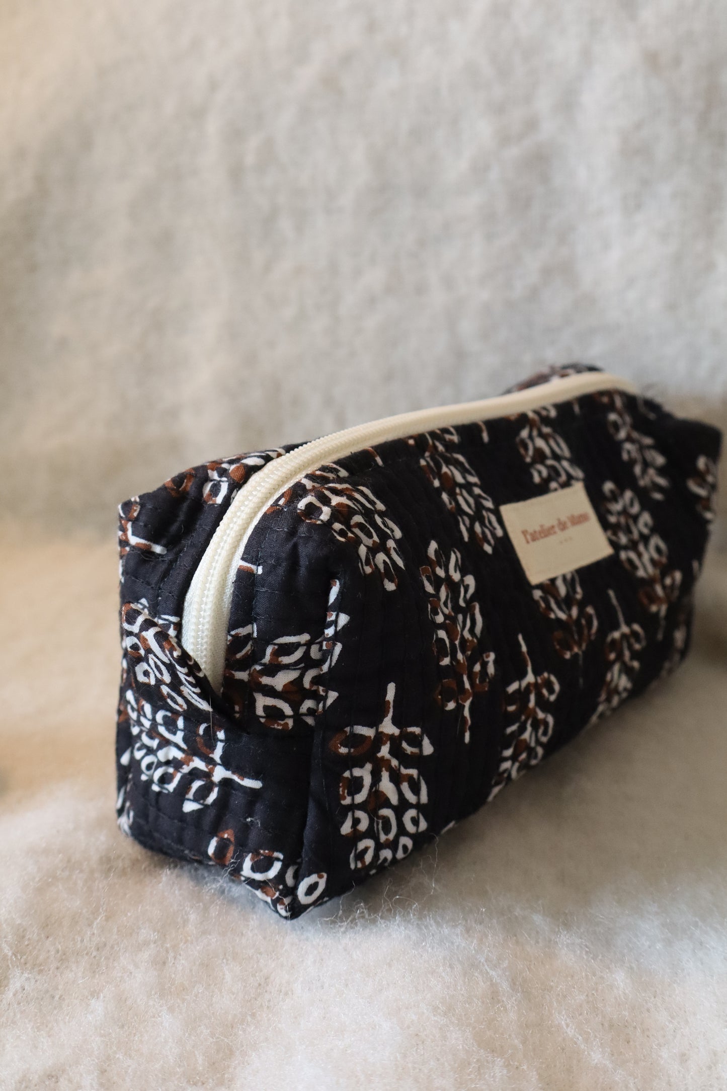 Trousse de toilette matelassée artisanale – Fait main en coton indien