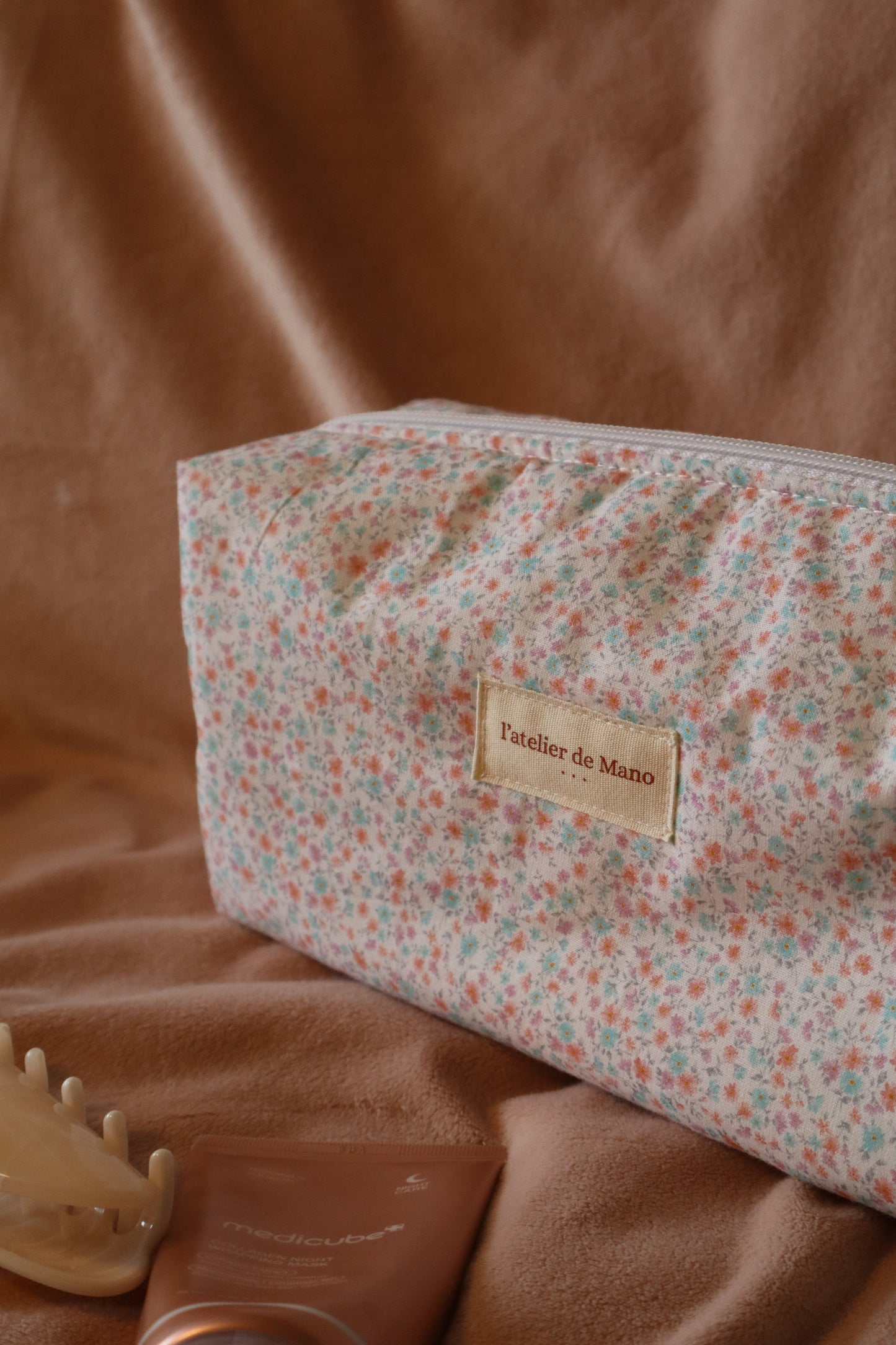 Trousse de toilette matelassée artisanale – Fait main en coton