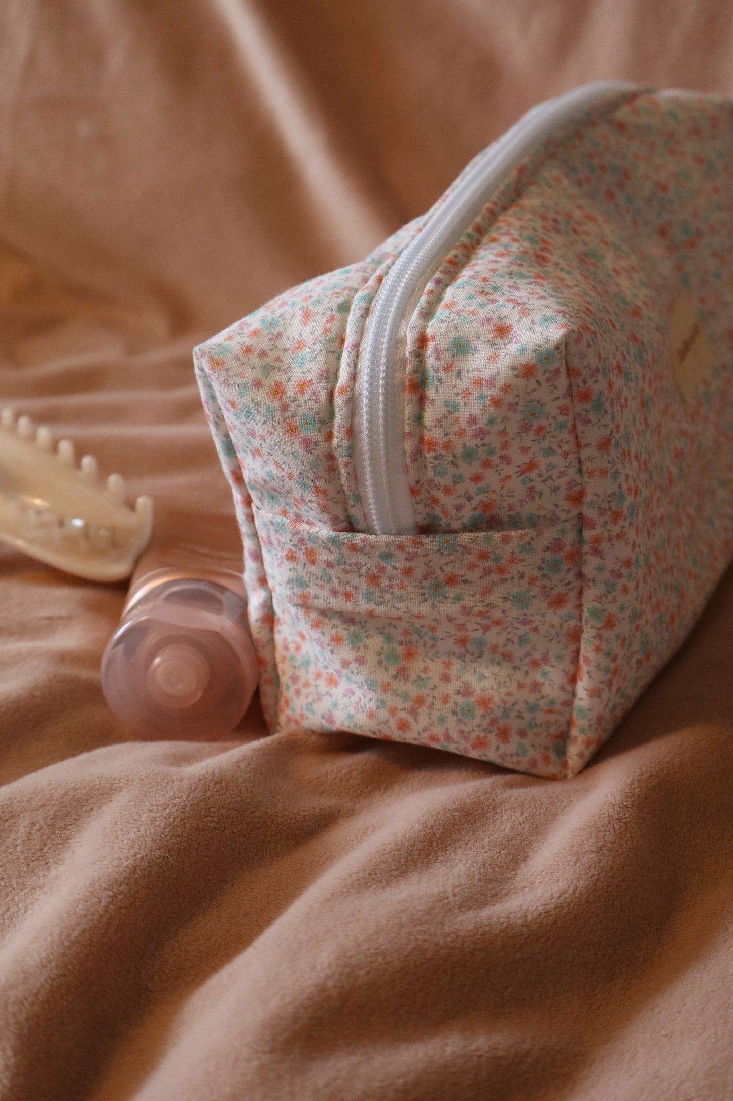 Trousse de toilette matelassée artisanale – Fait main en coton