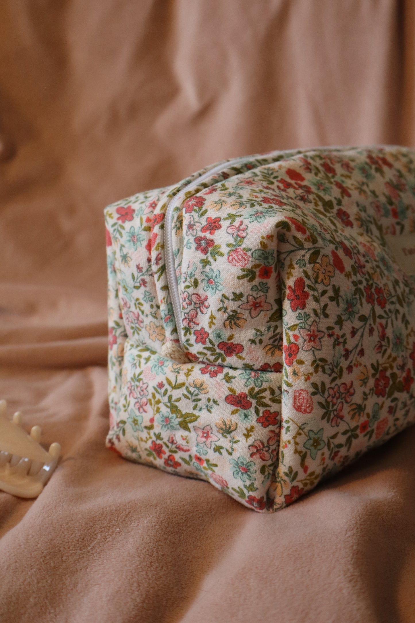 Trousse de toilette matelassée artisanale – Fait main en coton