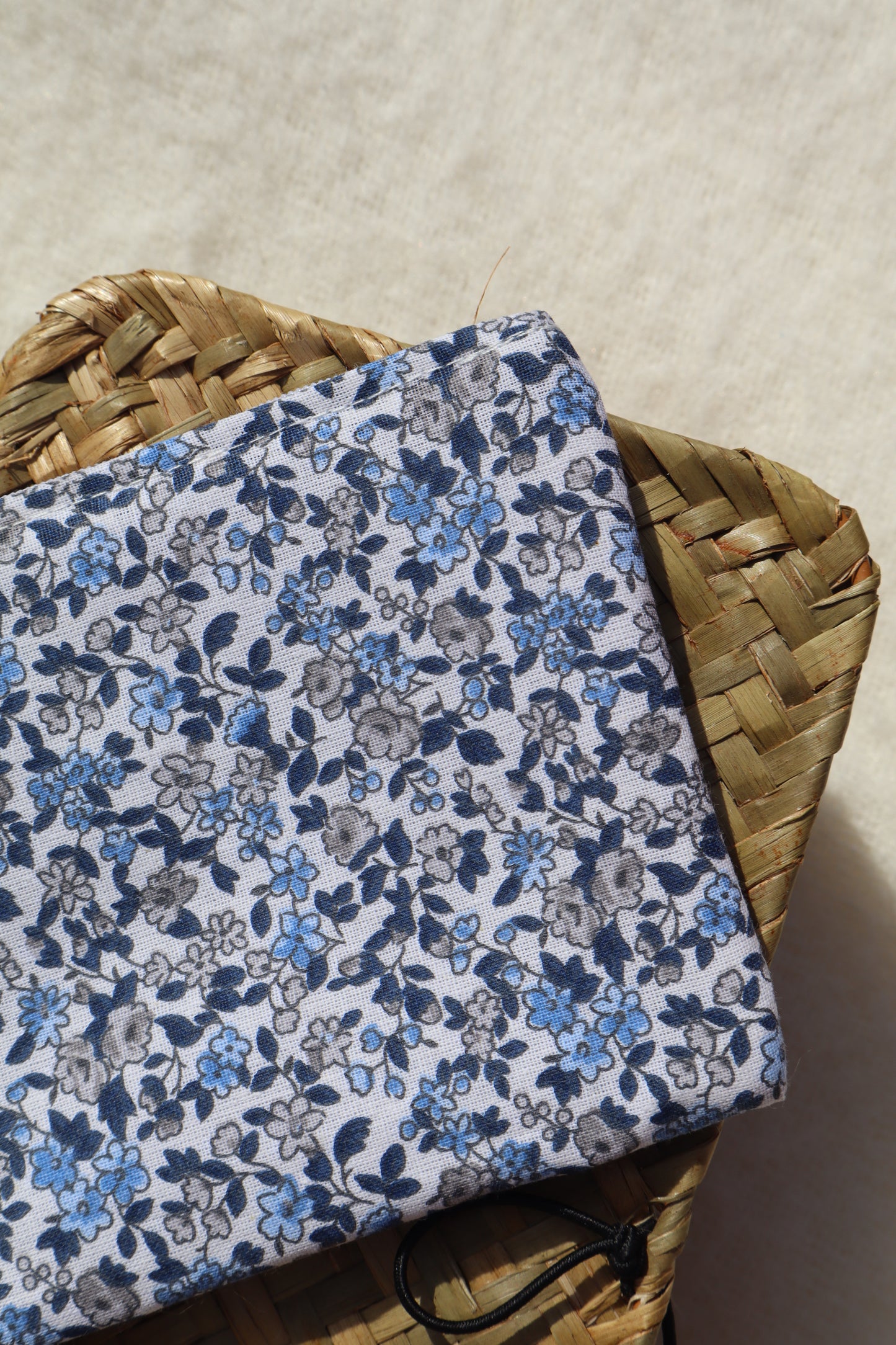Pochette artisanale en coton - fait main tissu fleuri